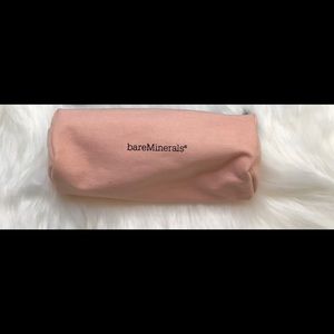 NWOT Benefit makeup cosmetic pouch bag